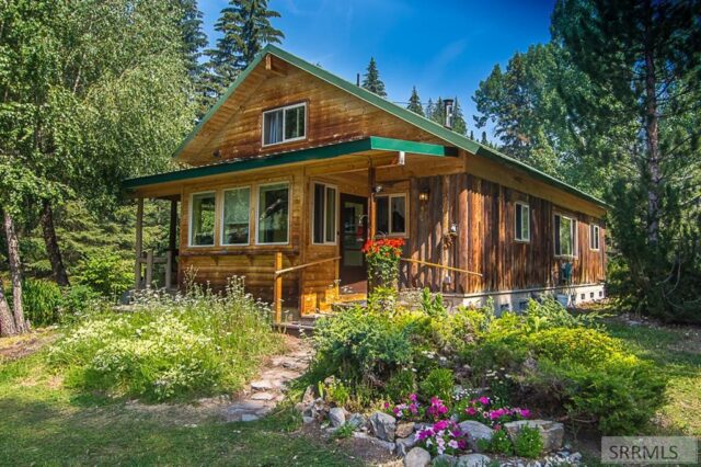 Idaho Cabin For Sale