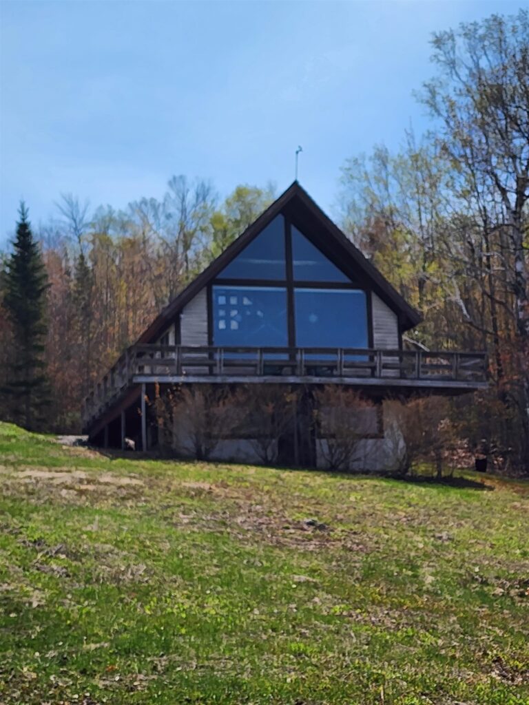 New Hampshire Cabin For Sale